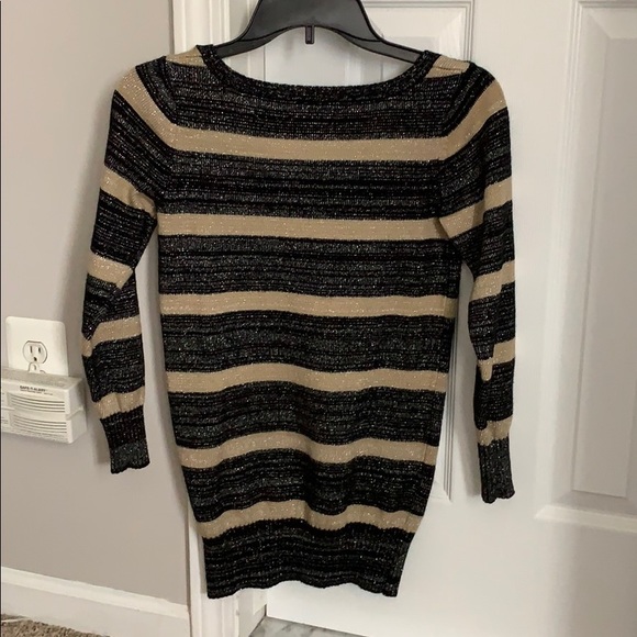 Top - Picture 3 of 3